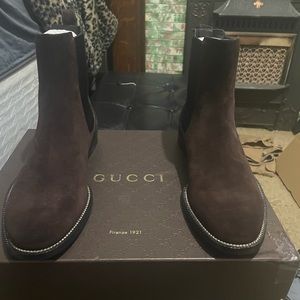 Gucci suede Chelsea boot